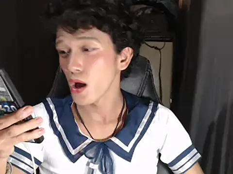 Snapshot of kenbigcockxx chatting on October 7, 3:27 pm kenbigcockxx online show from October 7, 3:27 pm