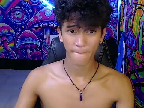 kenbigcockxx online show from June 11, 3:48 am
