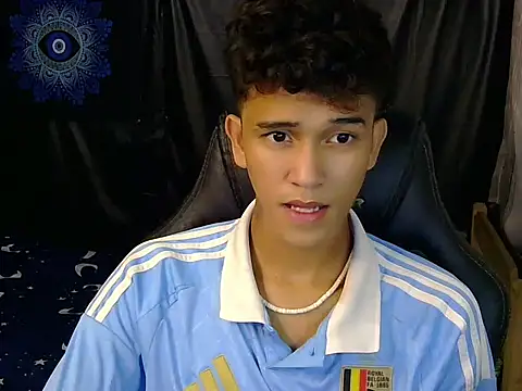 kenbigcockxx online show from February 17, 7:02 pm