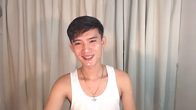Snapshot of asian_dai chatting on September 15, 12:24 am asian dai online show from September 15, 12:24 am