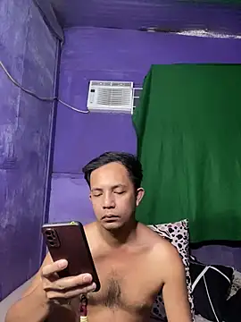 hotcumboi69 online show from March 25, 8:40 am