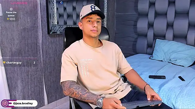 jaze bradley online show from October 15, 11:40 am