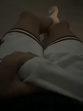 Snapshot of emirbaranpolat chatting on October 9, 6:24 pm emirbaranpolat online show from October 9, 6:24 pm