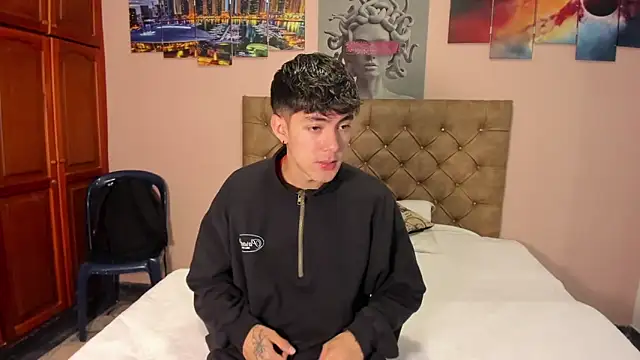 Snapshot of etham_wolf_ chatting on September 30, 1:58 pm etham wolf online show from September 30, 1:58 pm