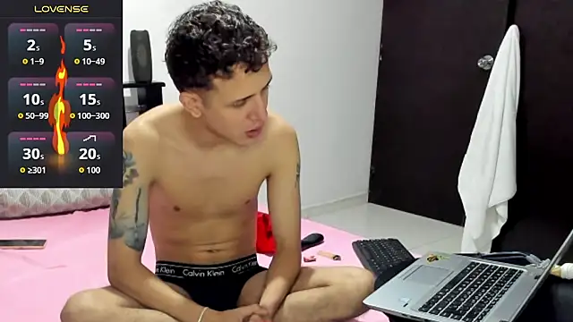 Lucianbonet online show from December 2, 2:58 am