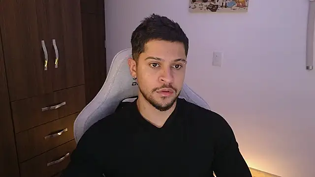 domsantiago  online show from March 20, 2:04 am