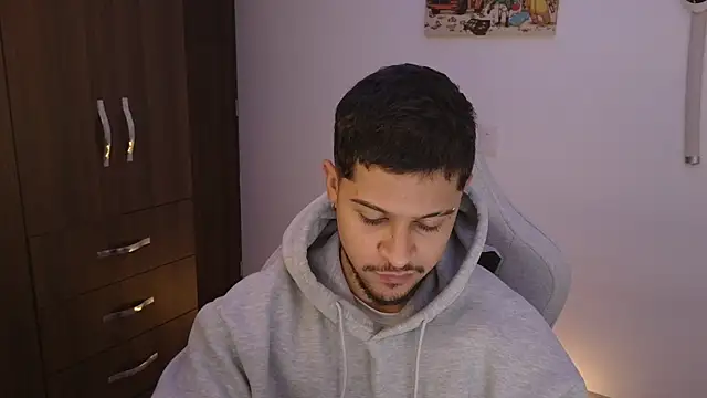 domsantiago  online show from April 4, 2:41 am