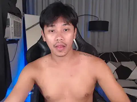 alexsuckable01 online show from May 31, 1:43 pm