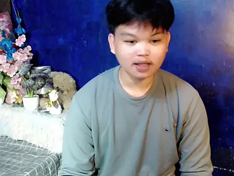 Reynelcock online show from April 26, 6:05 pm