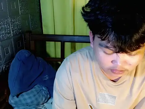 Snapshot of Reynelcock chatting on October 18, 6:13 pm Reynelcock online show from October 18, 6:13 pm