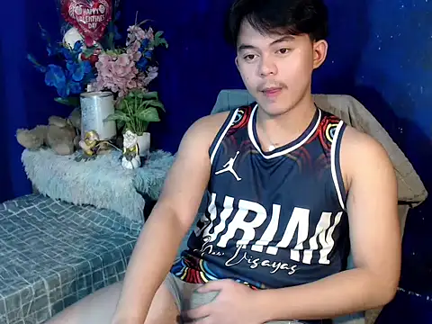 Snapshot of urguy_toshi chatting on October 10, 4:34 pm urguy toshi online show from October 10, 4:34 pm