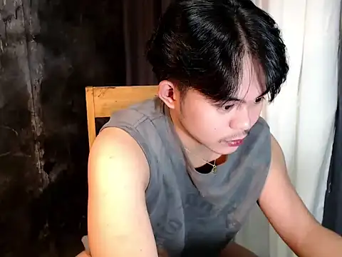 Snapshot of urguy_toshi chatting on October 2, 12:20 pm urguy toshi online show from October 2, 12:20 pm
