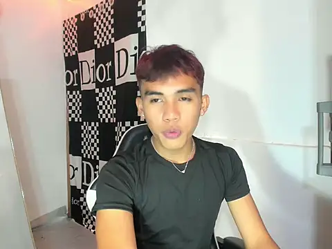 urhot chany online show from June 1, 6:24 am