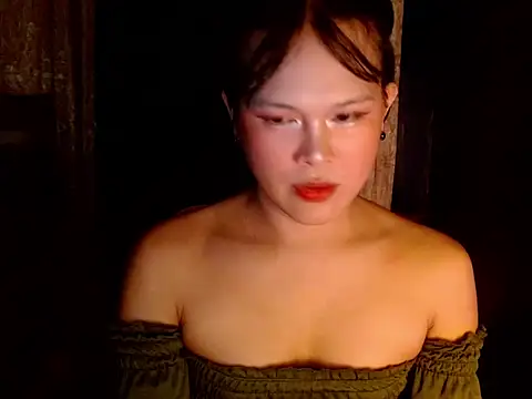 sexy petite143 online show from February 7, 7:04 am