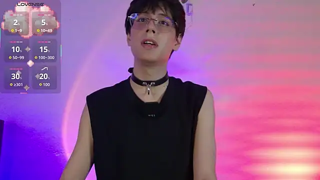 luixdust  online show from January 9, 8:52 am