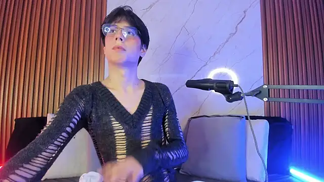 Snapshot of luixdust_ chatting on October 13, 9:32 pm luixdust online show from October 13, 9:32 pm