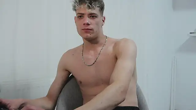 OttisBrawn online show from October 20, 5:17 pm