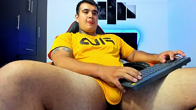 thiago  cp01 online show from November 24, 7:31 am