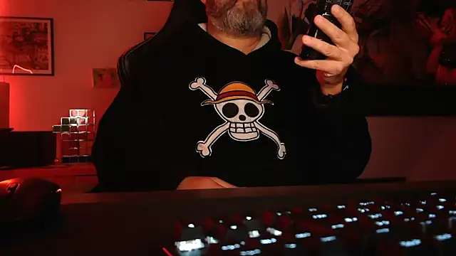 Snapshot of Hairyfred73 chatting on October 25, 6:04 am Hairyfred73 online show from October 25, 6:04 am