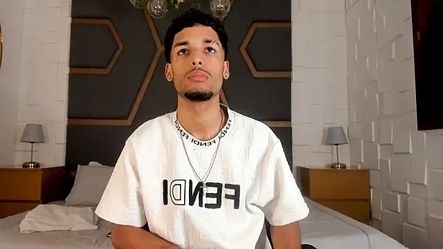 Thiagoferreti online show from April 28, 3:11 am