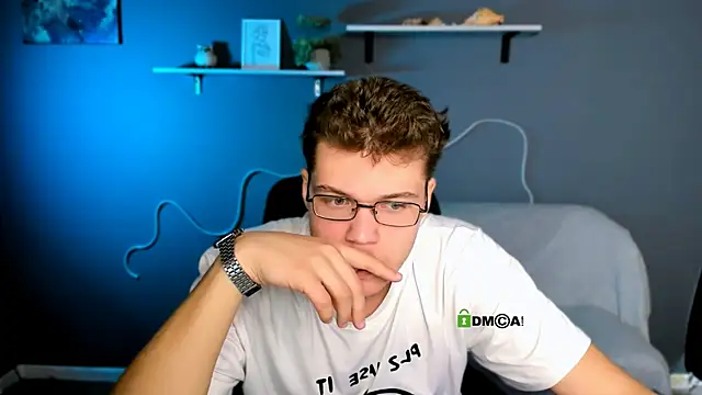 lucas long  online show from October 20, 8:40 am