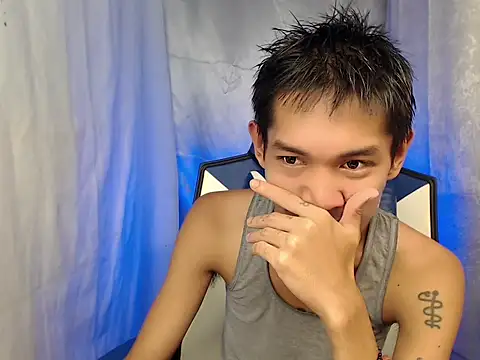 riks tyler online show from May 17, 12:12 pm