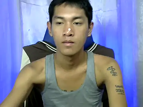 Snapshot of riks_tyler chatting on October 13, 2:56 pm riks tyler online show from October 13, 2:56 pm