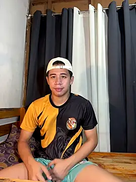 urasianbigcock online show from December 21, 1:08 pm