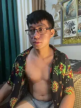 xshyboyx online show from June 26, 2:19 pm