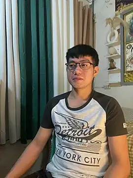 xshyboyx online show from June 24, 12:08 pm