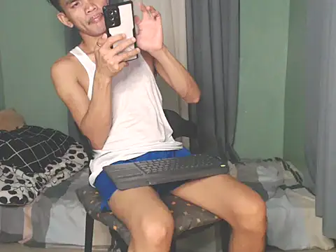 Snapshot of Natsboii chatting on September 11, 11:31 am Natsboii online show from September 11, 11:31 am