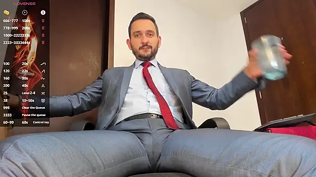 KarlBoss1 online show from October 15, 9:33 pm