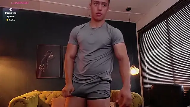 deivid parker online show from April 30, 5:31 pm