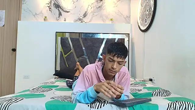 PRETTY SEX1 online show from December 3, 7:25 am