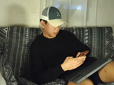 Snapshot of Darkevion chatting on September 19, 1:18 am Darkevion online show from September 19, 1:18 am
