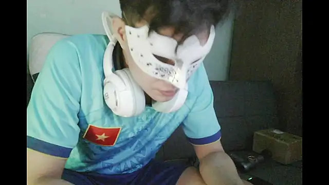 boyhigh1997 online show from June 22, 8:09 am