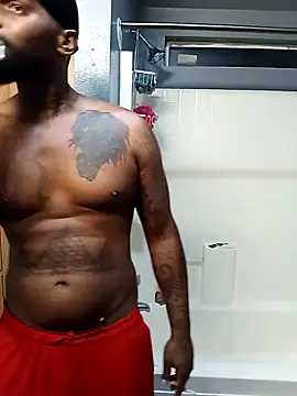 Snapshot of EbonyKing69 chatting on September 26, 6:22 am EbonyKing69 online show from September 26, 6:22 am