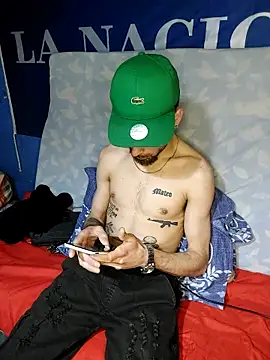 Snapshot of Demian24_ chatting on September 19, 12:46 am Demian24 online show from September 19, 12:46 am