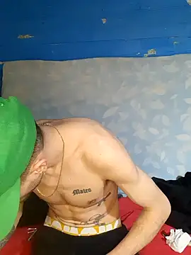 Snapshot of Demian24_ chatting on September 27, 10:40 pm Demian24 online show from September 27, 10:40 pm