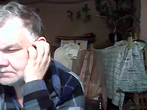 Snapshot of A1B3- chatting on October 25, 3:47 pm A1B3- online show from October 25, 3:47 pm