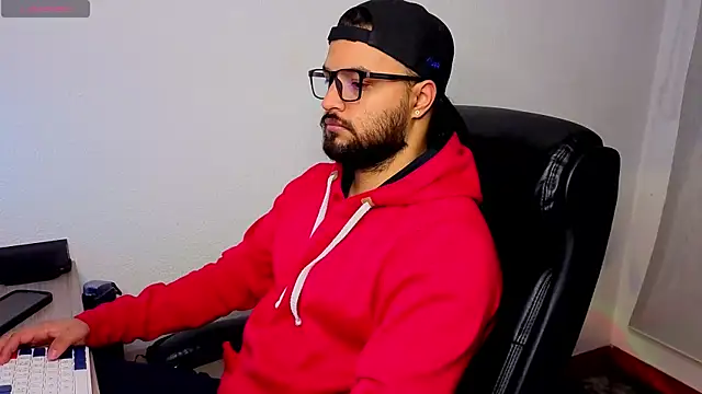 Ernesto-Rodriguez82 online show from October 18, 5:23 am