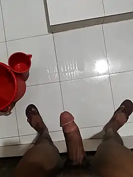 obin112233 online show from April 1, 7:00 pm