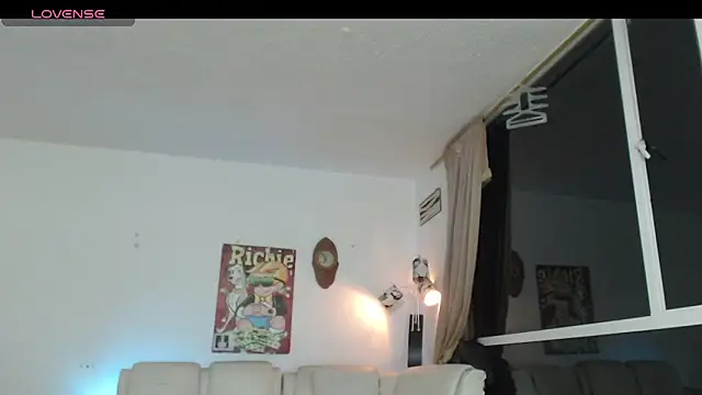 Thomasjons  online show from April 28, 10:09 am