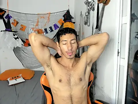 Snapshot of jhosep_hamilton chatting on October 30, 7:04 pm jhosep hamilton online show from October 30, 7:04 pm