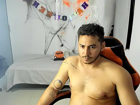 Snapshot of ashlan_king chatting on October 30, 2:35 am ashlan king online show from October 30, 2:35 am