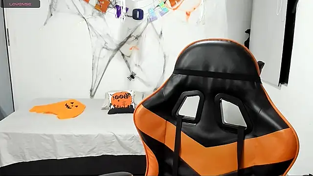 Snapshot of ashlan_king chatting on October 27, 2:58 am ashlan king online show from October 27, 2:58 am