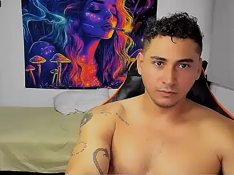 Snapshot of ashlan_king chatting on September 20, 12:05 pm ashlan king online show from September 20, 12:05 pm