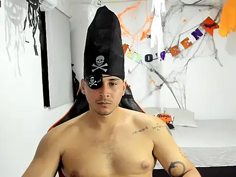 Snapshot of ashlan_king chatting on October 17, 2:26 am ashlan king online show from October 17, 2:26 am