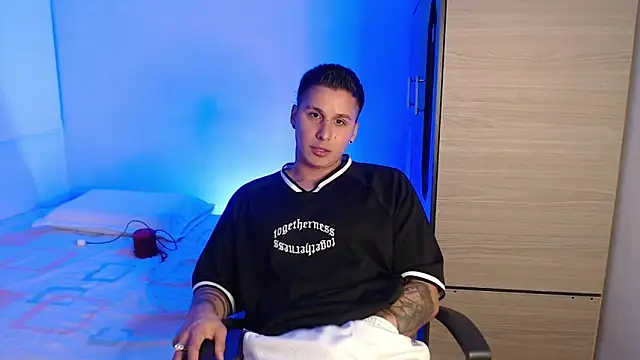 valentinosex1 online show from March 14, 8:49 pm