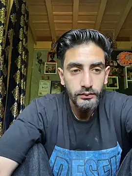 lyath3245 online show from June 10, 5:42 am